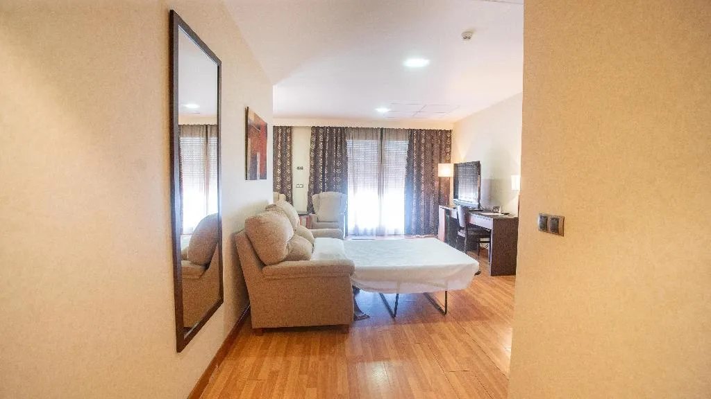 FAMILY ROOM STANDARD Room, Moon Dreams CalaBahia, Costa Del Sol