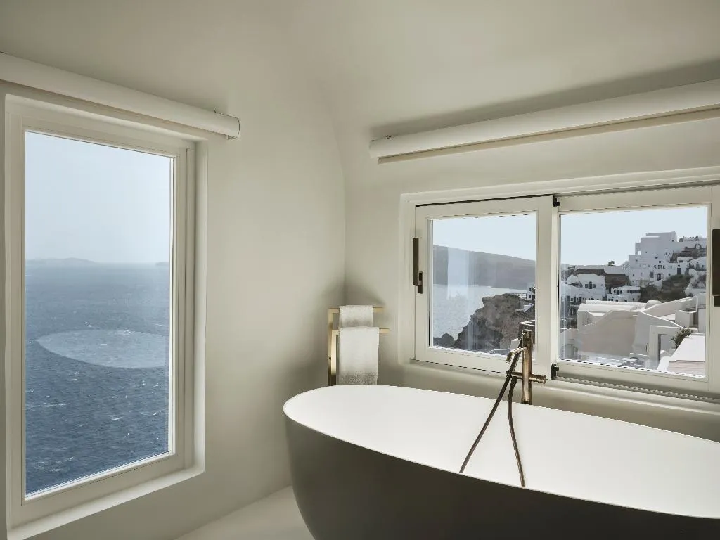 SUITE CAPACITY 2 Room, Andronis Boutique, Santorini
