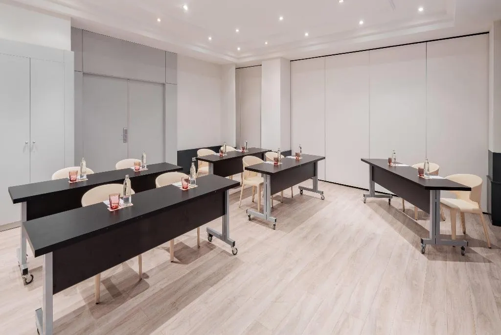 Conferences, Madrid Alameda Aeropuerto Affiliated By Melia, Madrid