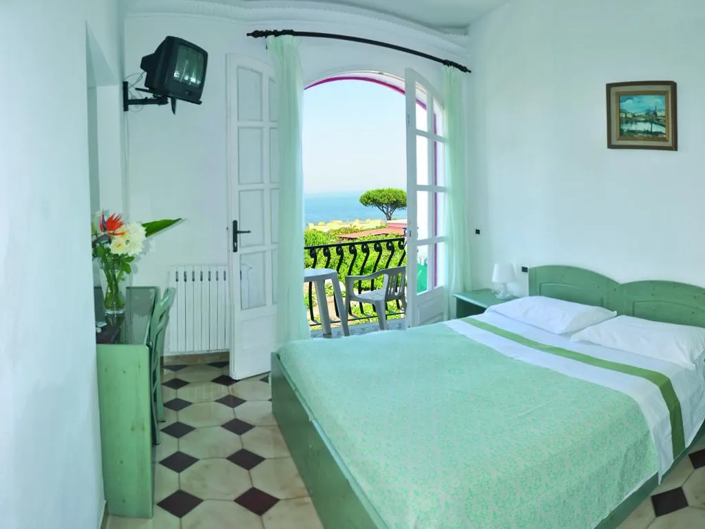 TRIPLE SEA VIEW Room, Galidon Wellness Park & SPA, Naples