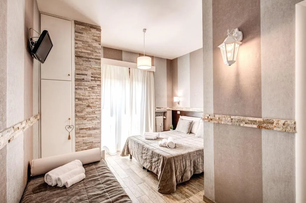 Room, Santamaria Inn, Rome