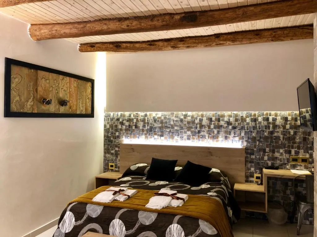 DOUBLE SUPERIOR Room, Relais Piazza del Plebiscito, Naples