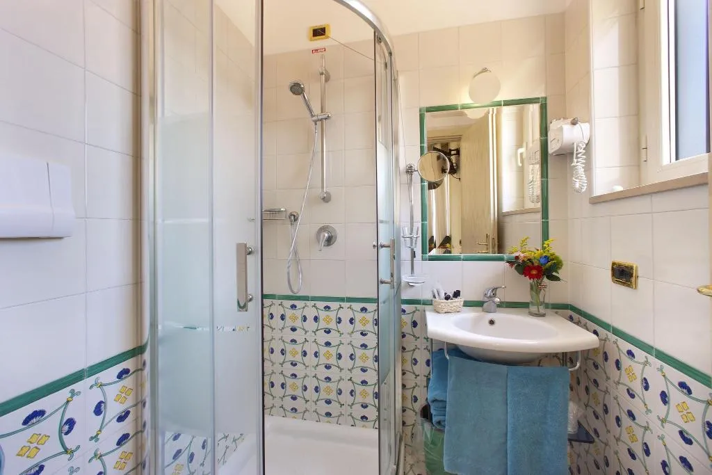 TWIN STANDARD Room, Del Mare, Naples