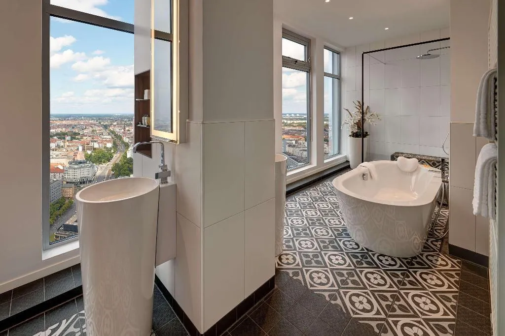 Room, Park Inn by Radisson Berlin Alexanderplatz, Berlin