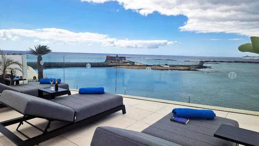 Terrace, Blue Marina Suites Boutique Apartments, Lanzarote