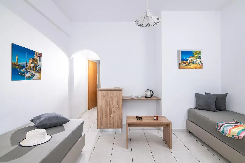 FAMILY ROOM CAPACITY 4 Room, Belvedere Village, Crete