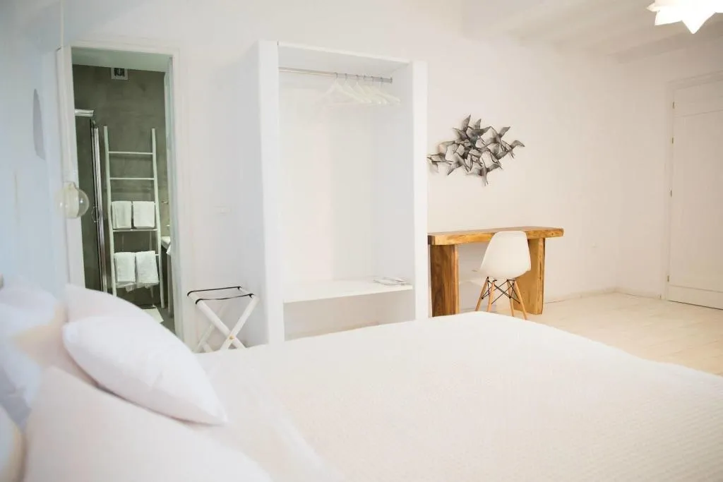 Room, Bellou Suites, Mykonos