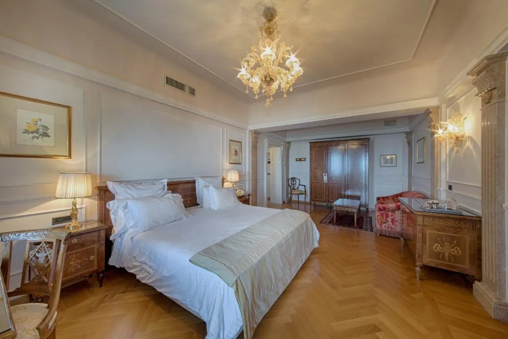 Room, Villa Cortine Palace Hotel, Milan