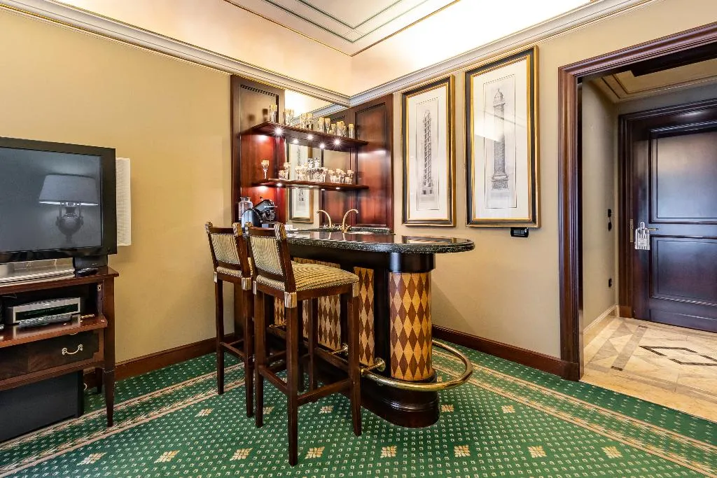 SUITE CAPACITY 1 Room, River Chateau, Rome