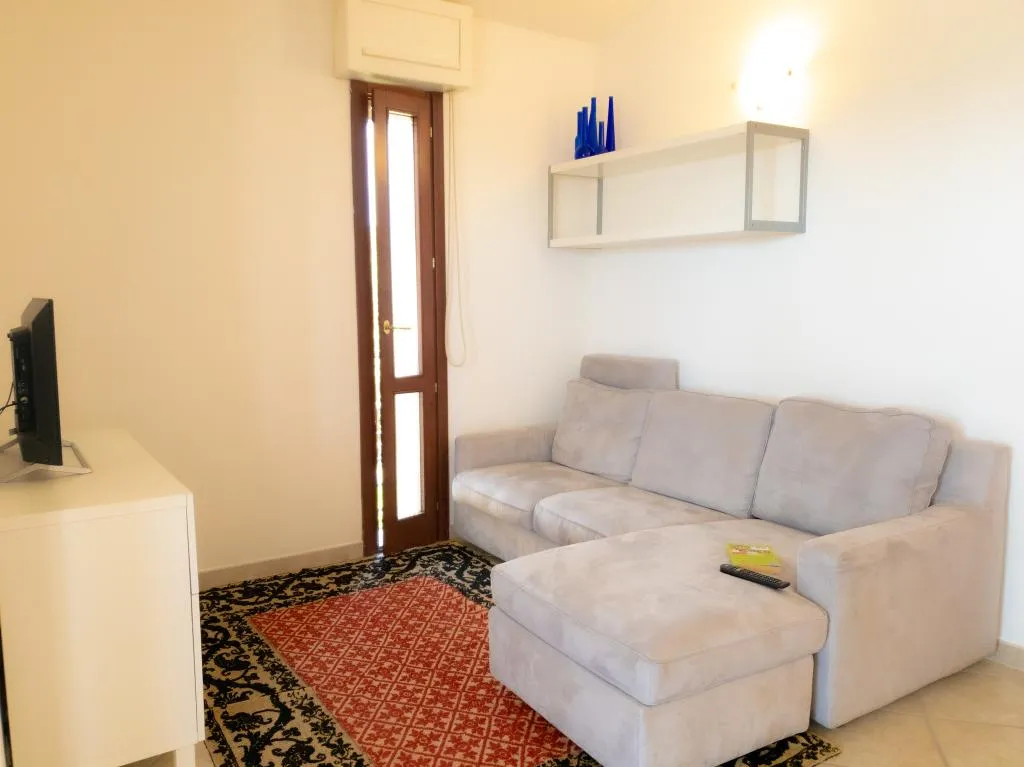 APARTMENT GARDEN VIEW Room, PMS CaseVacanze Olbia, Olbia