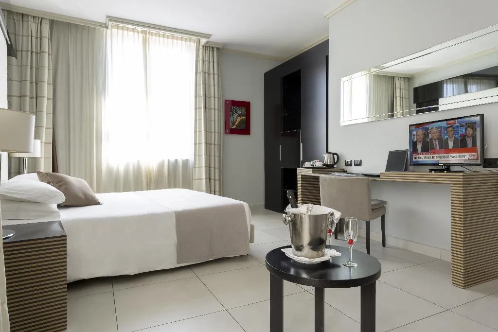 JUNIOR SUITE STANDARD Room, Palazzo Salgar, Naples