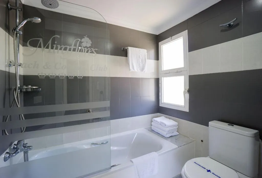 Room, Miraflores Beach & Country Club, Costa Del Sol