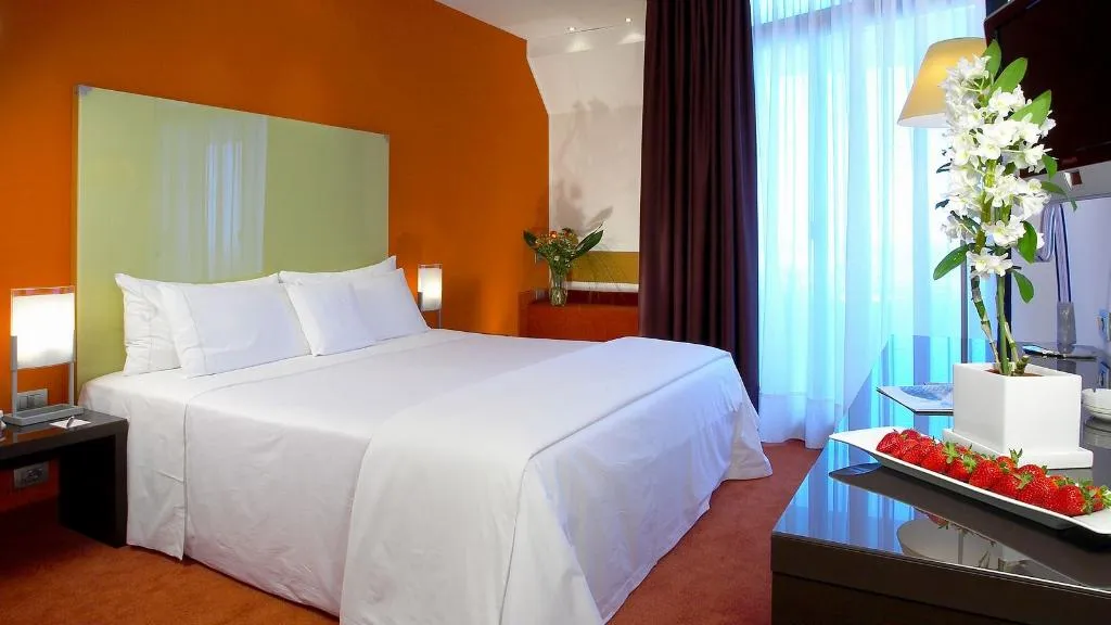 Room, Four Points by Sheraton Catania Hotel & Conference, Catania