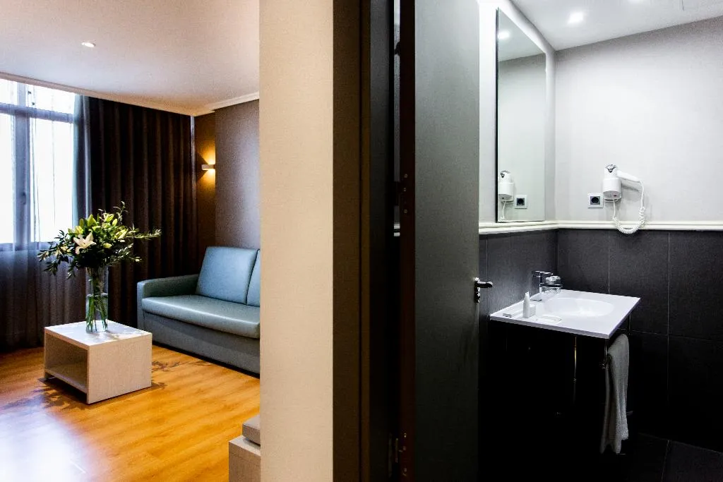 SUITE STANDARD Room, Pax Guadalajara, Madrid