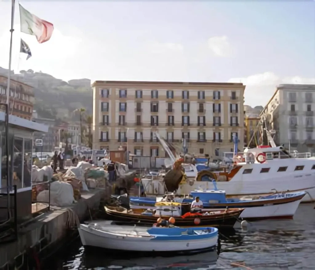 Sports and Entertainment, Caracciolo10, Naples