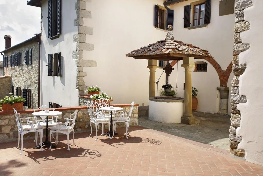 Terrace, Relais Vignale & Spa, Florence