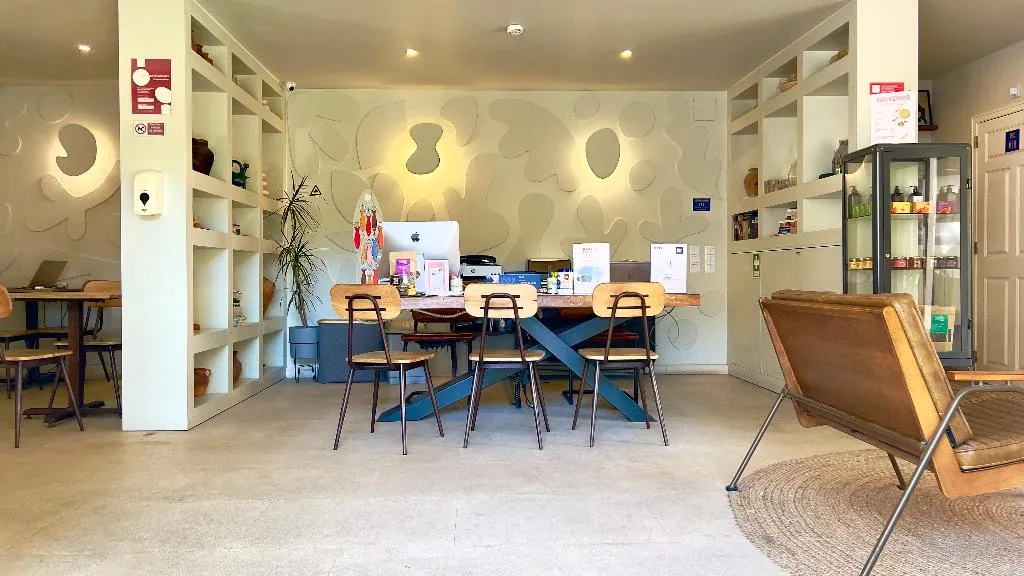 Lobby, Jardim Da Lapa By Shiadu, Lisbon