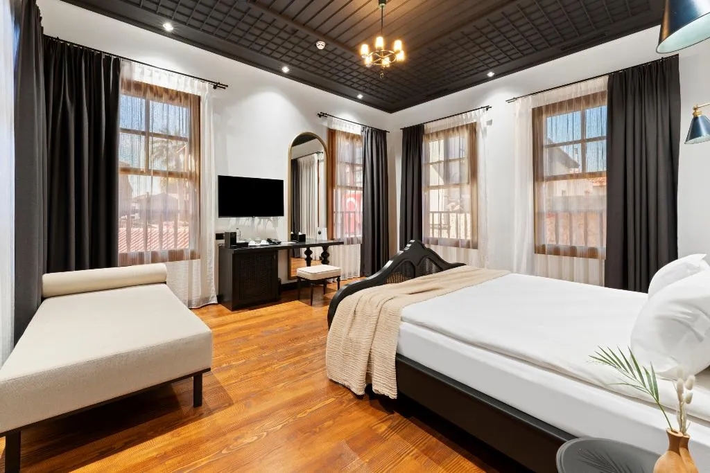 Room DELUXE ONE BEDROOM Room, Belmondo Suites Old Town Antalya, Antalya
