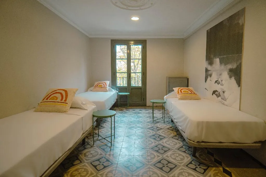 APARTMENT CAPACITY 8 Room, Smartr Barcelona Ramblas, Barcelona