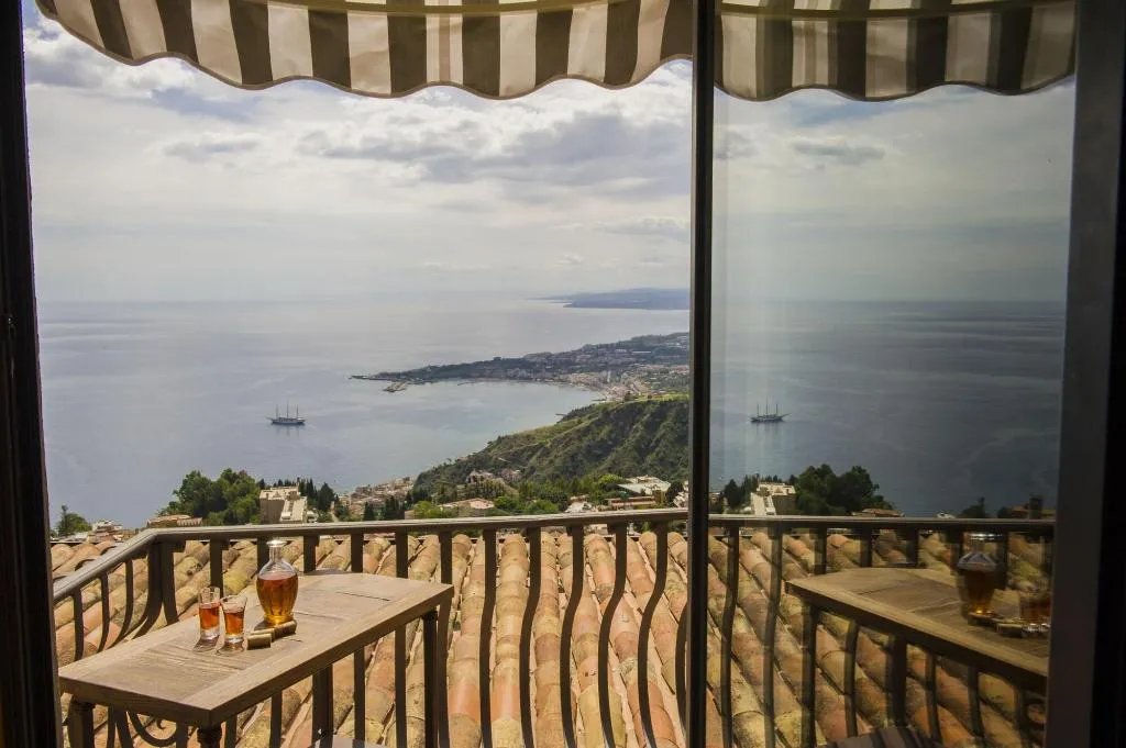Room, Villa Ducale, Taormina