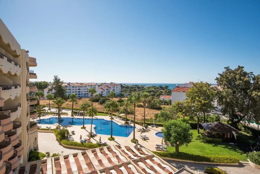 Double or Twin POOL VIEW Room, Vila Gale Cerro Alagoa, Algarve