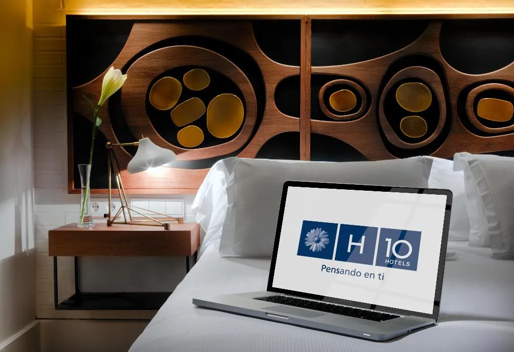 DOUBLE DELUXE WITH JACUZZI Room, H10 Metropolitan, Barcelona