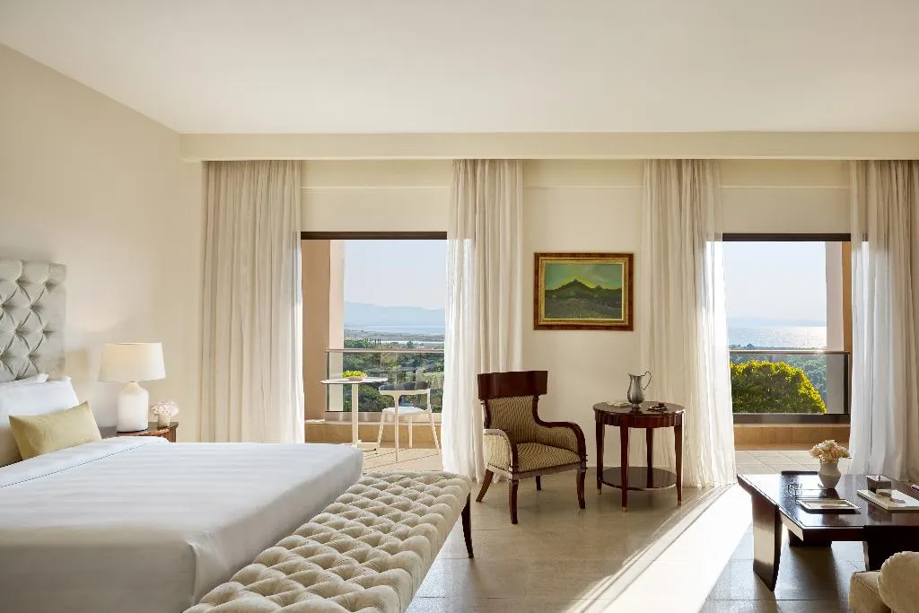 JUNIOR SUITE CAPACITY 4 Room, Pomegranate Wellness Spa Hote, Halkidiki
