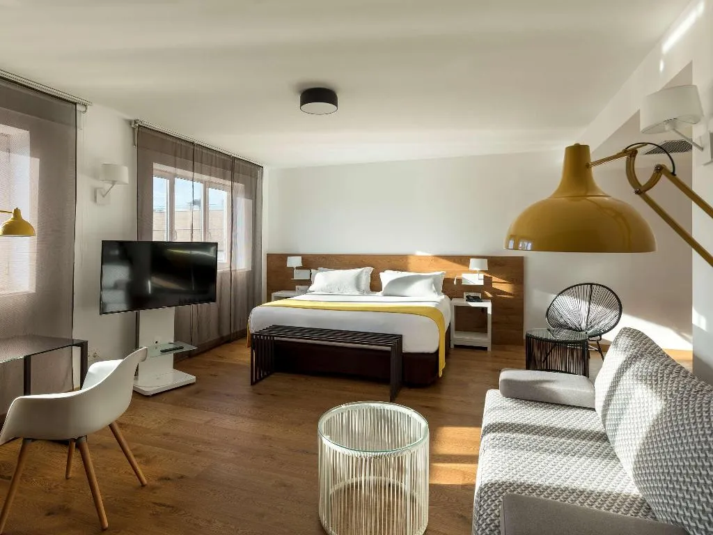 Room, Rafaelhoteles Atocha, Madrid