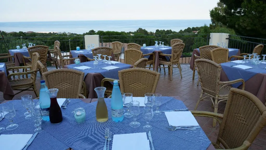 Terrace, Club Esse Cala Gonone Beach Village, Olbia