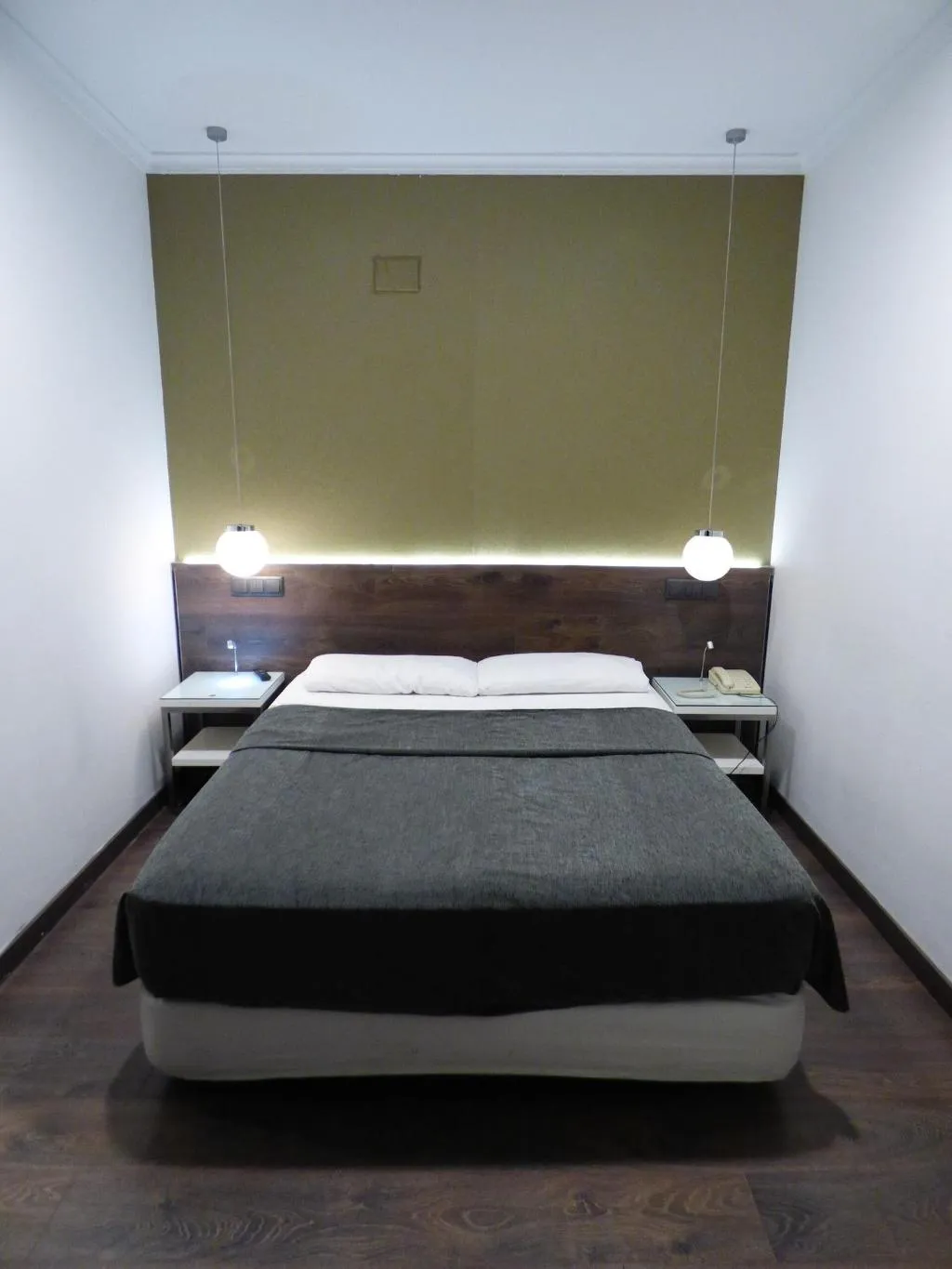 Room, Moderno, Barcelona