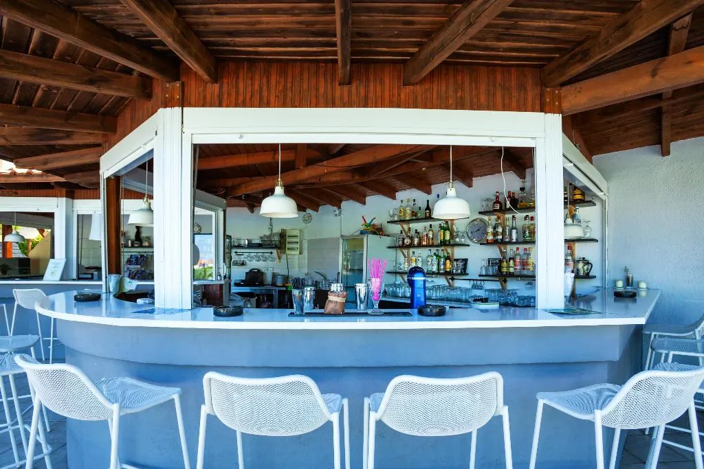 Bar, Palladium, Halkidiki