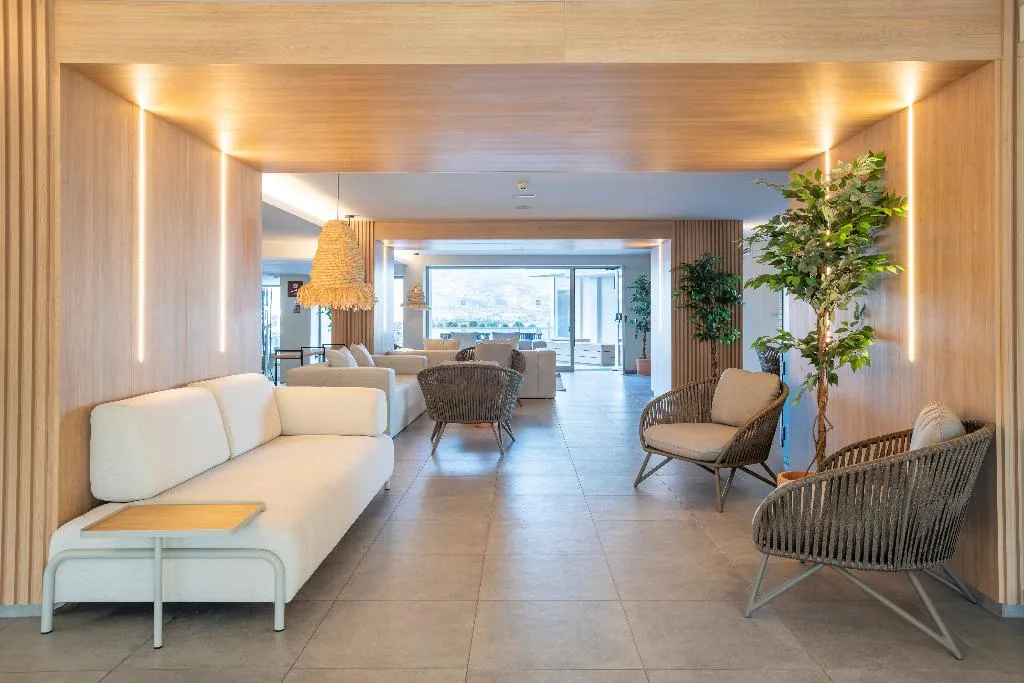 Lobby, Leonardo Royal Htl Mallorca Palmanova Bay, Majorca