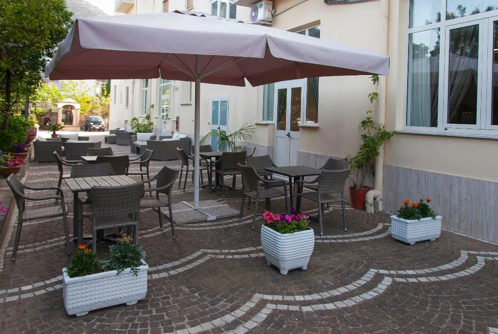General view, Sisters' Hostel, Naples