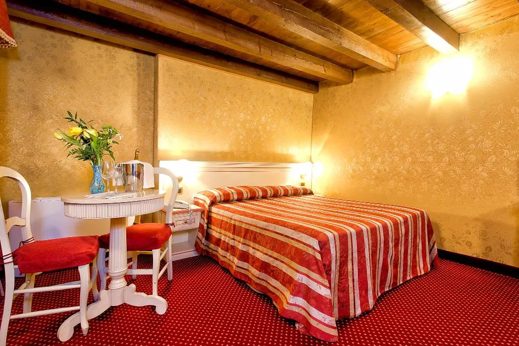 TRIPLE SUPERIOR Room, Ca' San Polo - Ferretti Hotels Collection, Venice