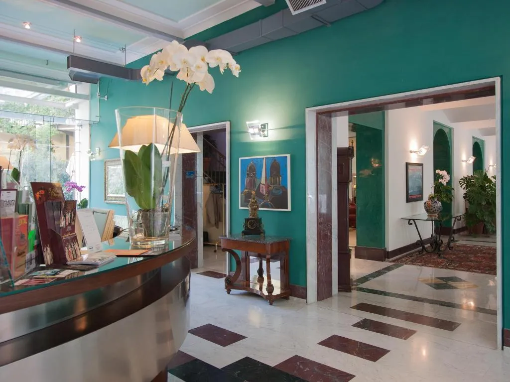 Lobby, Ateneo Garden Palace, Rome