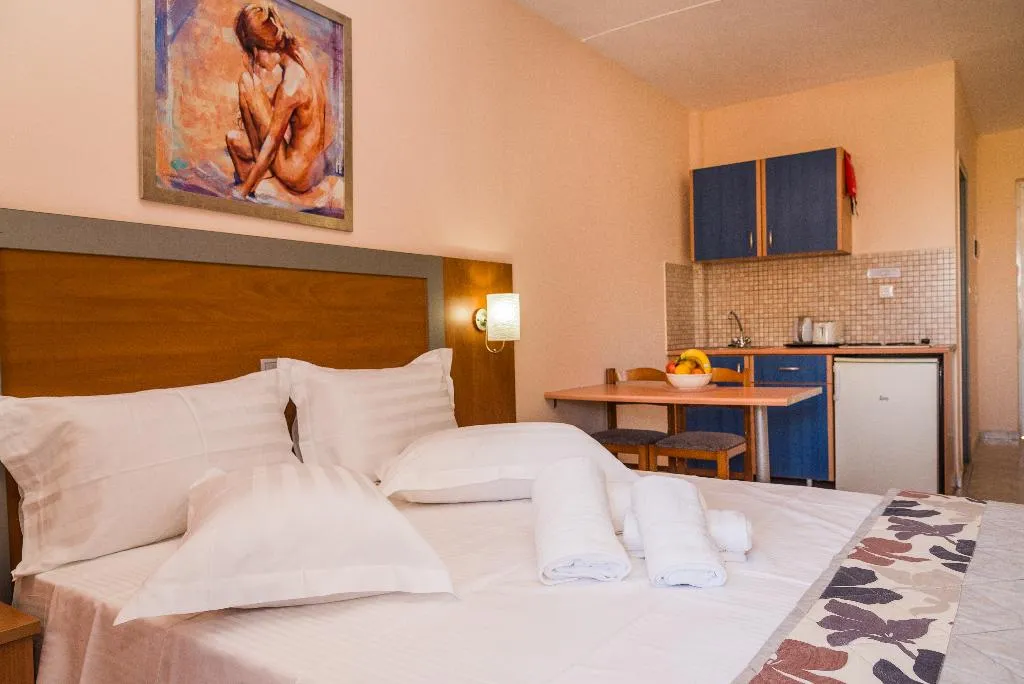 STUDIO CAPACITY 2 Room, Macedonia, Zante