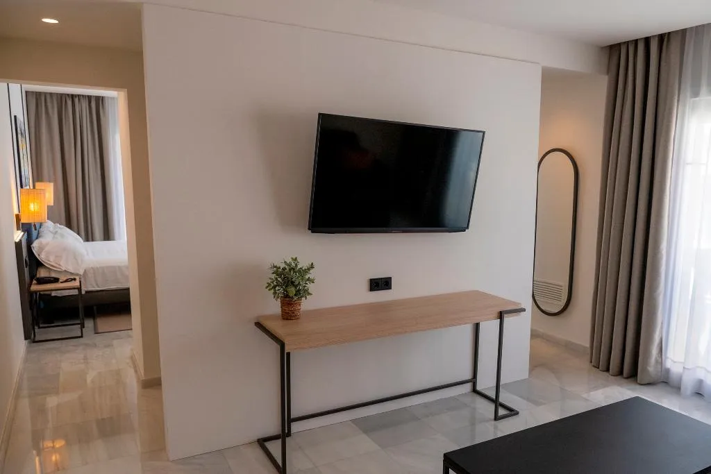 SUITE STANDARD Room, URH Sitges Playa, Costa Brava