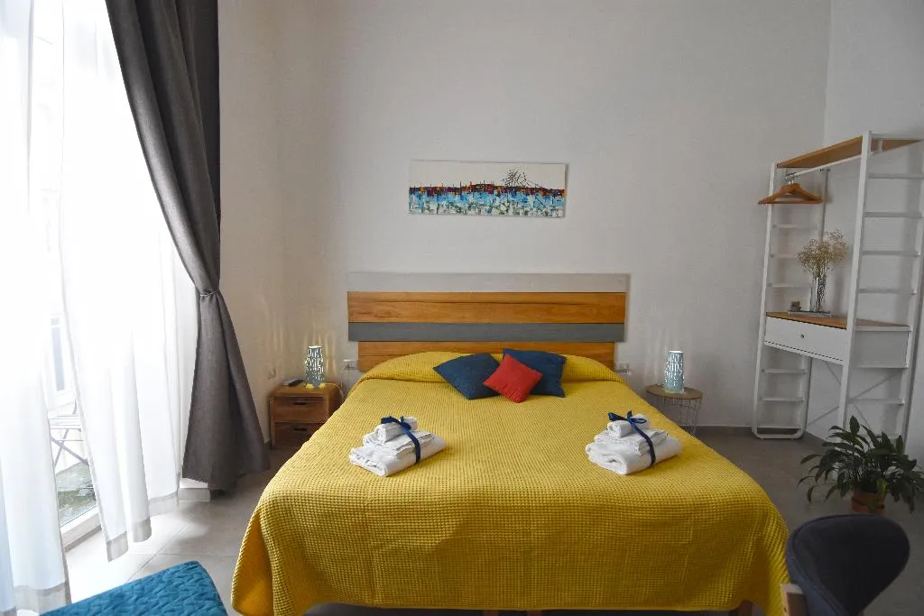 Double or Twin DUPLEX SUPERIOR Room, B&B Crianza, Naples