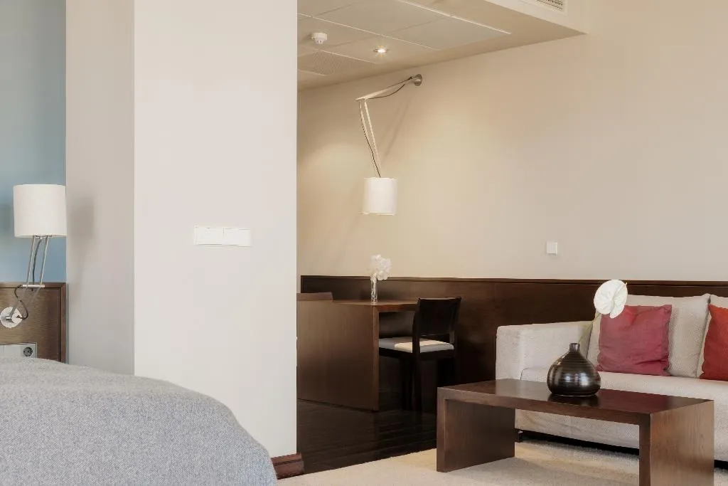 Double or Twin CLASSIC ONE BEDROOM Room, Hotel Bergs Suites, Riga