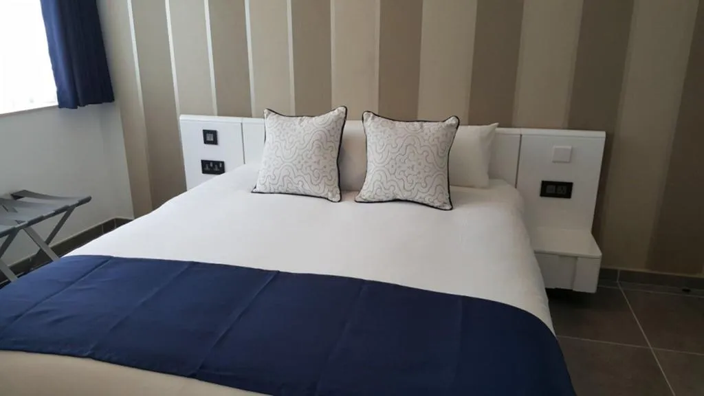 Room, Pebbles Boutique Aparthotel, Malta