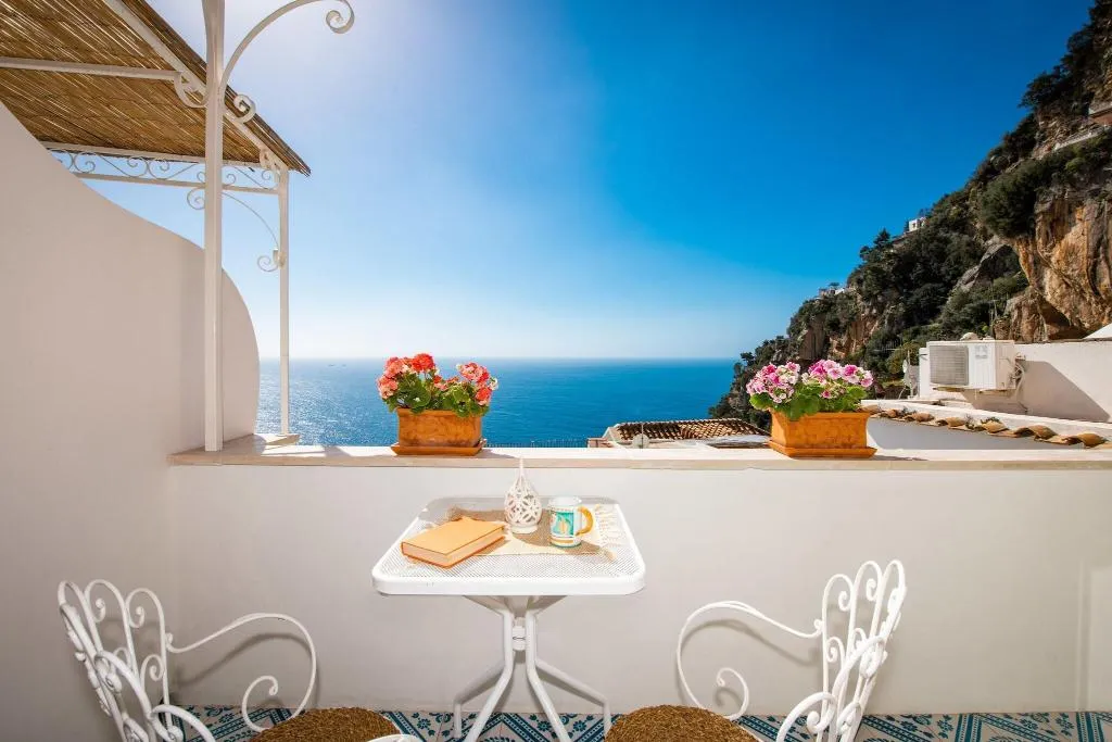 Terrace, Pensione Casa Guadagno, Naples