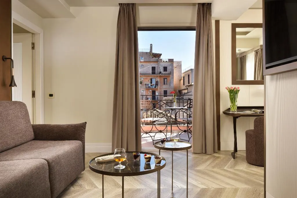 SUITE WITH JACUZZI WITH VIEWS Room, Grand Hotel Palatino, Rome