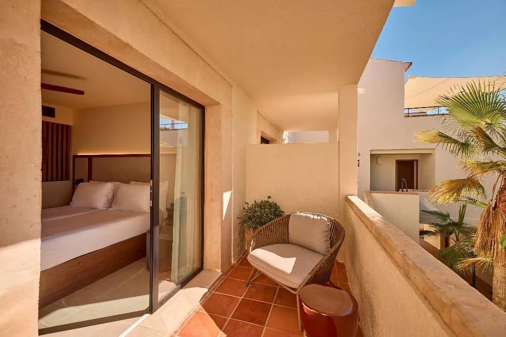 Double or Twin SEA VIEW Room, Purobeach Resort Santa Ponsa, Majorca