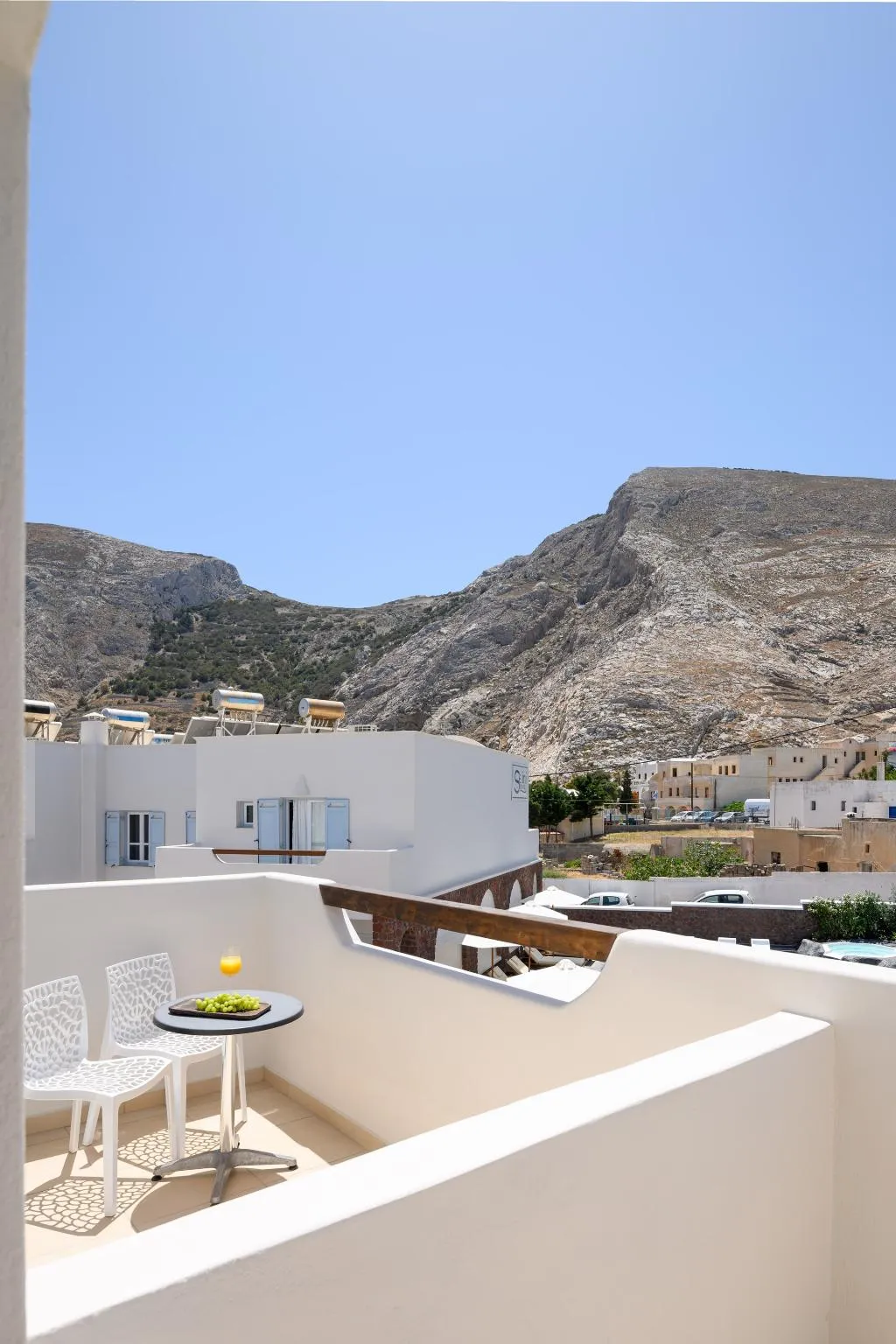 Double or Twin MOUNTAIN VIEW Room, Selini Hotel Santorini, Santorini