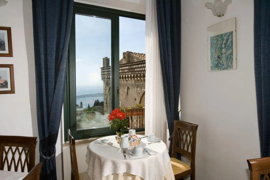 General view, Del Corso, Taormina