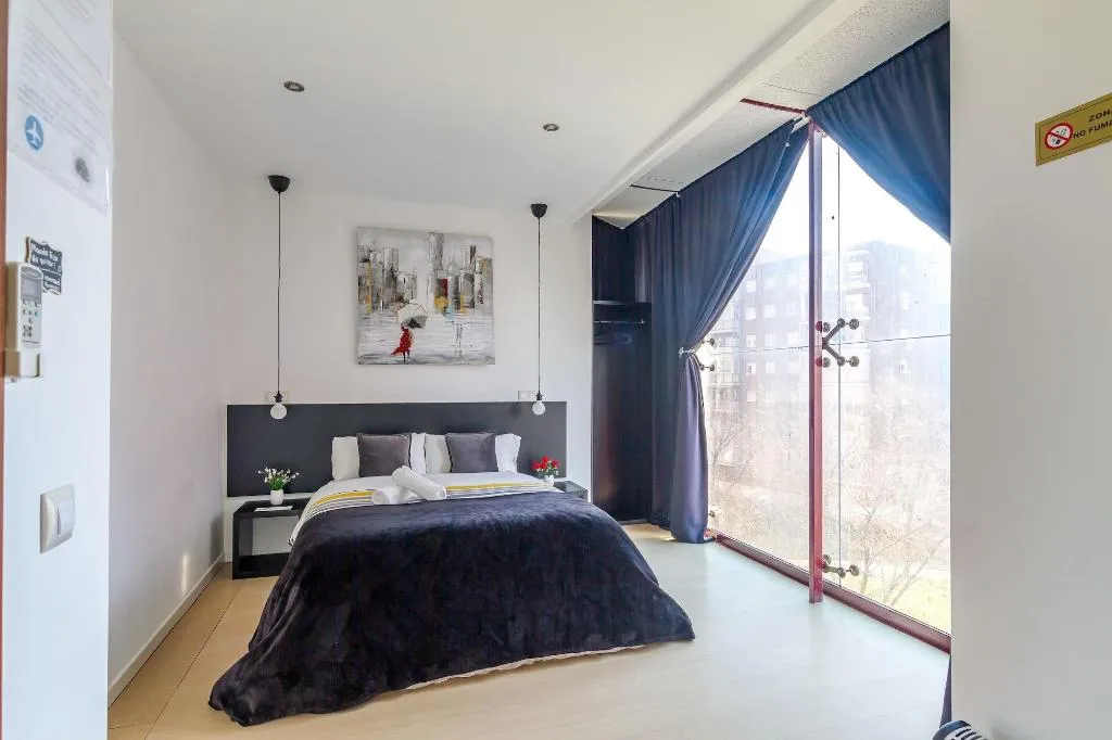 Room, A&Z Javier Cabrini, Madrid
