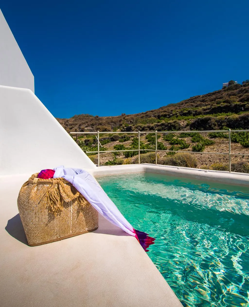 VILLA WITH PRIVATE POOL Room, Cape 9, Santorini