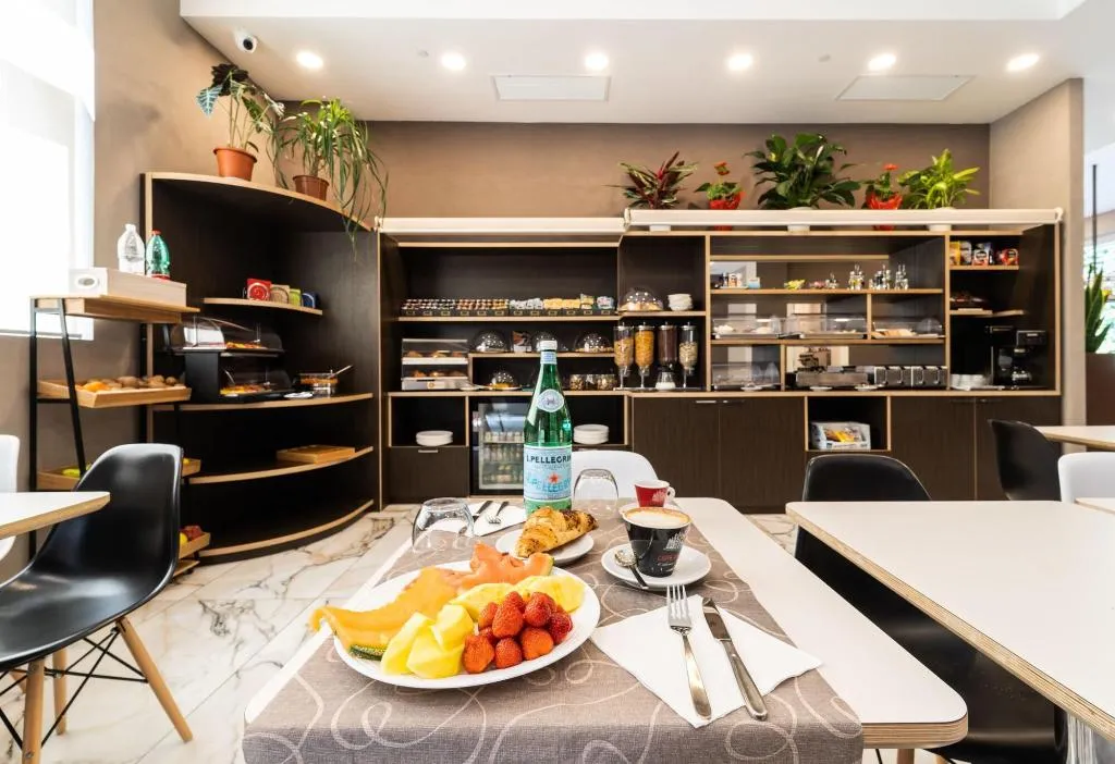 Restaurant, Hotel Milano Castello, Milan