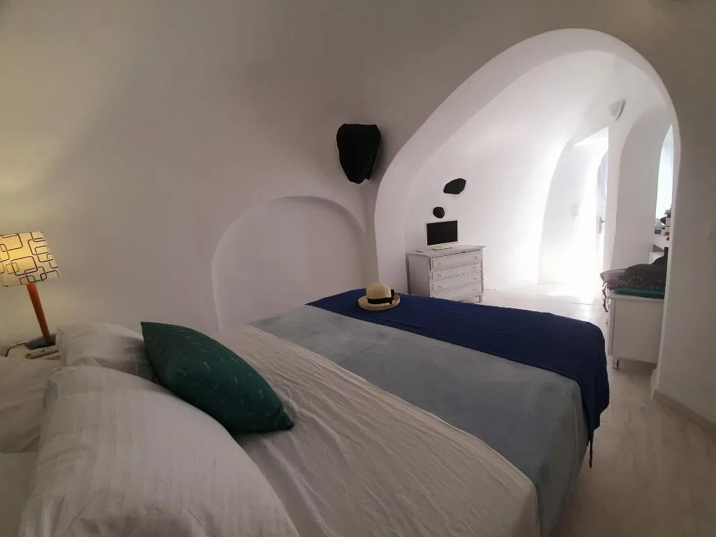 Room, Zenith Blue, Santorini