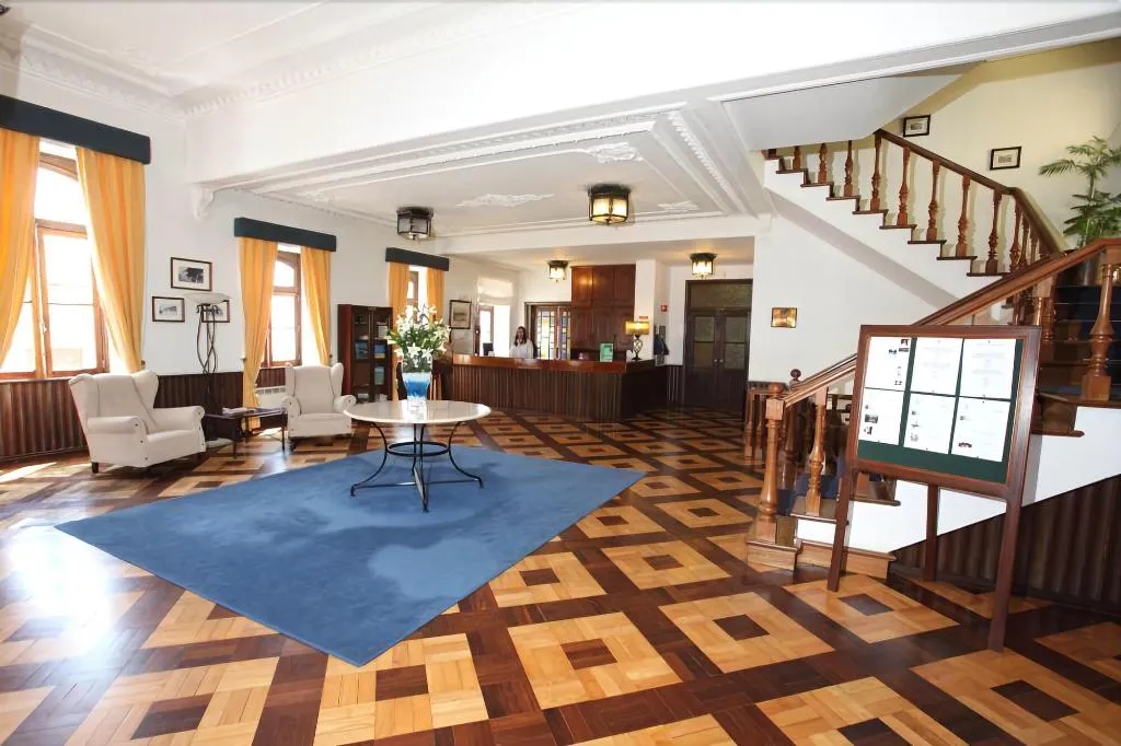 Lobby, Inatel Luso, Porto
